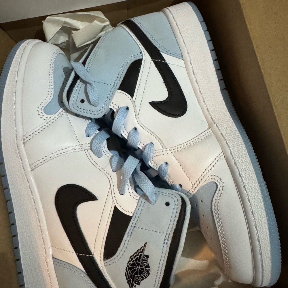 Nike Air Jordan 1 Mid in White and Light Blue